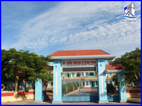 Cải tạo, sửa chữa trường học